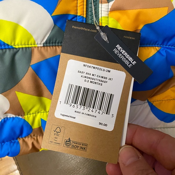 The North Face Multicolor Patterned/Furry Baby Boy Reversible Jacket Size 0-3 M - Picture 4 of 8